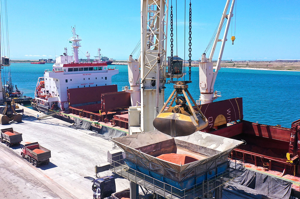 Porto do Açu alcança recorde de movimentação no T-Mult